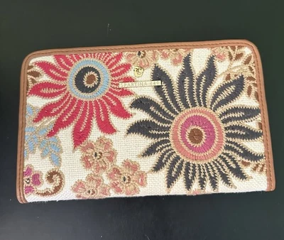 Spartina 449 Floral Organizer Daufuskie Island Snap Wallet - Image 1 of 4