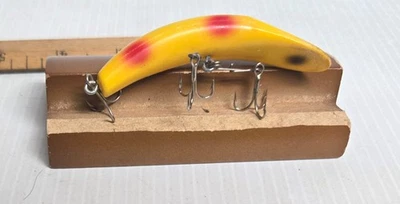 SEÑUELO DE PESCA VINTAGE HELIN FLATFISH - AMARILLO CON MANCHAS NARANJAS Y NEGRAS Foto 1 de 4