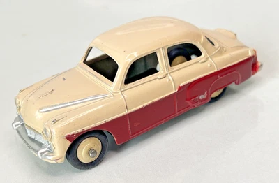 Dinky Toys No. 164 Vauxhall Cresta - Image 1 of 4