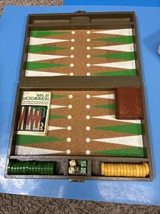 VTG Backgammon Set Bakelite Green & Yellow Marble Brutgamnon - Picture 1 of 10