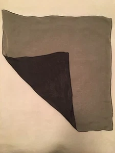 Dunkelgrau/hellgrau Wendeschal Chiffon Art - Neu ohne Etikett! Nie getragen! - Bild 1 von 5