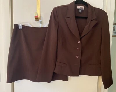 Traje para mujer Who's Tracy by Tracy Evans talla 13 marrón falda y blazer Foto 1 de 4