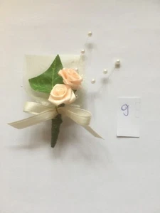Hochzeitsanstecker Blütenanstecker Hochzeit Anstecker Brautschmuck Blumenschmuck - Bild 1 von 1