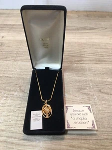 10k Gold AVON 1979 Team Leader Necklace W/Diamond Accent Oval 1" Pendant - Picture 1 of 10