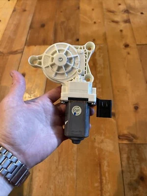 🏁 2009-2020 Dodge Ram 1500 Driver Left Front Door Window Motor 053-68015-01 OEM - Image 1 of 4