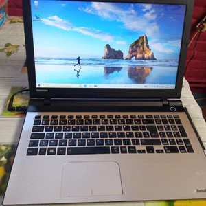Toshiba Satellite L50 - Photo 1/6