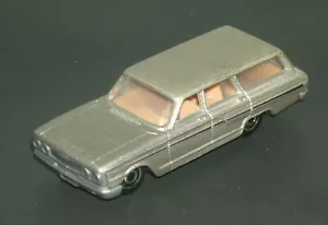 Coche diecast diecast Ford Fairlane 1964 escala 1/64 - Matchbox FVT02 dorado - Imagen 1 de 7