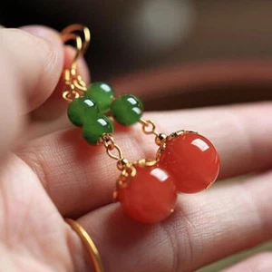 Pendiente de gancho colgante con cuentas redondas de piedras preciosas de ágata roja de 6 mm de jade verde y 10 mm - Imagen 1 de 9