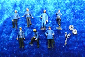 AUSWAHL Spur N Preiser / Merten Figuren - Reisende - Passanten - Feuerwehr gut