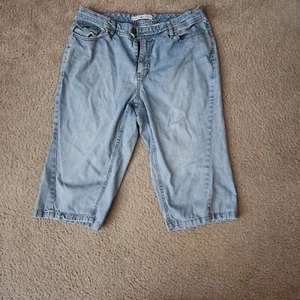 Tommy Hilfiger Capri Jeans Women’s Size 12 Blue - Picture 1 of 2