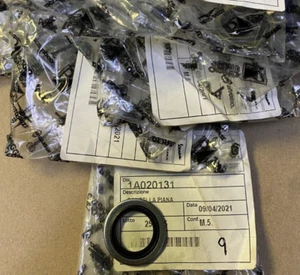 Aprilia OE Plain Washer w/Gasket x9 2023 Tuareg 660 2024 RS660 Extrema 1A020131 - Picture 1 of 1