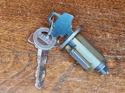 Interruptor de cilindro de bloqueo de llave de encendido Ford ILCO 1967-79 F100 camión Mustang Bronco Foto 1 de 4