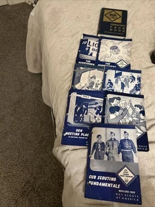 LIBRO CUBMASTER'S PACK de colección y folletos de entrenamiento básico Cub Scout Leader - Imagen 1 de 22