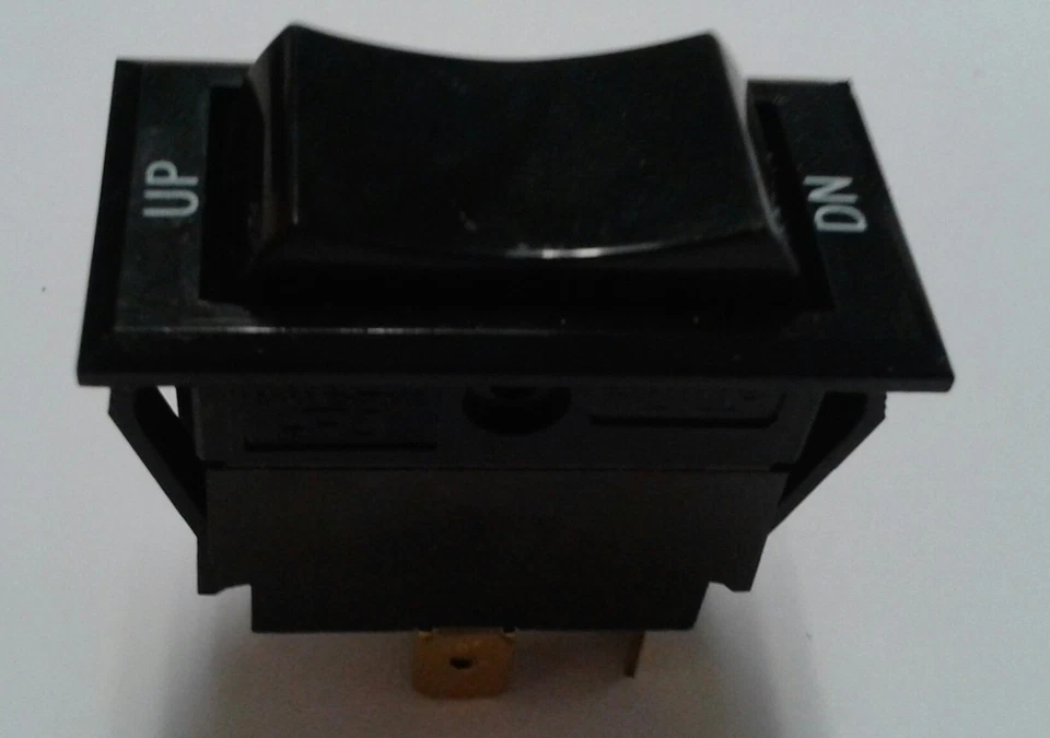 Interruptor balancim momentâneo especial 0861-0066 McGill - Imagem 1 de 1