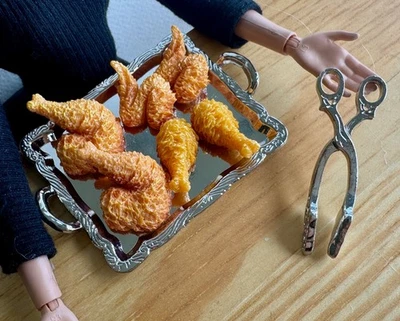 1:6 miniature dollhouse barbie food party tray tong fried chicken dinner meal - Image 1 of 4