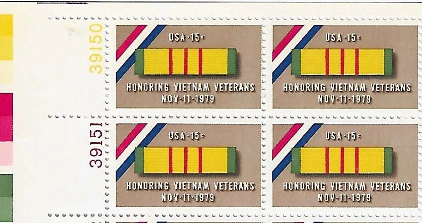 US Honoring Vietnam Veterans 15c Stamp Plate Block of 4 Scott #1802 - Image 1 of 1