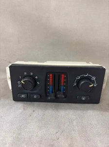 2007 Sierra 1500 Climate Control Manual Classic AC Rear Defrost Opt CJ3 C49 - Picture 1 of 6
