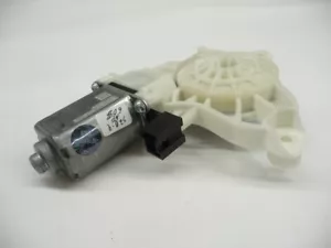 2018 Mercedes Benz W213 E300 Front Right Door Window Motor A000906570664 OEM A1 - Picture 1 of 12