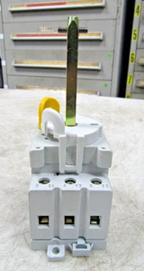 💥ALLEN BRADLEY 25A 2 POSITION TRENNSCHALTER 600 VAC 3Ø 10 PS 194E-A25-1753 - Bild 1 von 8