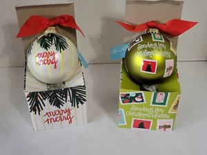 Baumwollfarben Laura Johnson Glas Ornamente - "Merry Merry" & "Weihnachtsstempel" - Bild 1 von 10