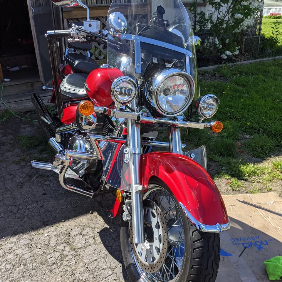 Parabrisas transparente apto para Yamaha V-Star XVS1100 XVS650 XVS1300 XVS950 Foto 1 de 4