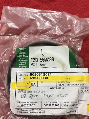 LAND ROVER OEM 05-09 LR3 Transfer Case-Input Shaft Seal IZB500030 - Image 1 of 2