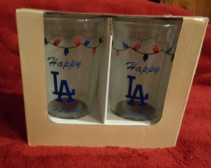 NEW LA DODGERS 2-PACK 16 OZ HOLIDAY GLASS PINT SET HAPPY HOLIDAYS MEMORYCOMPANY - Picture 1 of 6