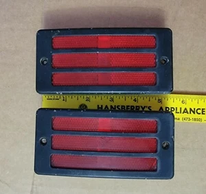 71 72 73 Oldsmobile Custom Cruiser station wagon rear side marker light lens - Picture 1 of 6