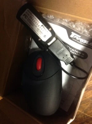 Targus Wireless Scroller Optical Mini Mouse PAUM005V2 - Image 1 of 4