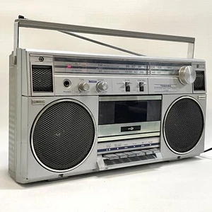 Awesome Vintage Toshiba RT-120S Boombox - Tape Deck Stereo - 80s - Made in Japan - Foto 1 di 12