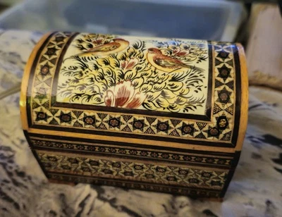 Gorgeous Handcrafted Vintage Persian Khatam Felt Lined Jewellery Box Decorative - Image 1 of 4