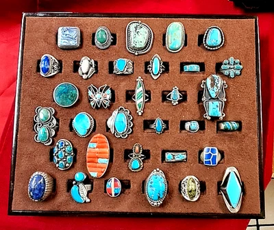LOT OF (33) NATIVE AMERICAN STYLE RINGS VARIOUS SIZES & WEIGHTS (267.96GR) - Image 1 of 4