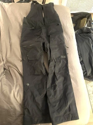 Mountain Hardwear “Viv” XL Tall Bib Goretex Pro - Image 1 of 4