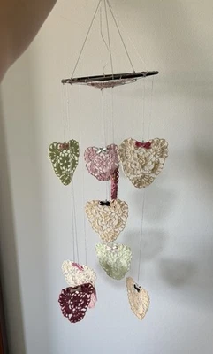 Decorativo feito à mão móvel crochê corações vintage rosa verde creme - Imagem 1 de 4