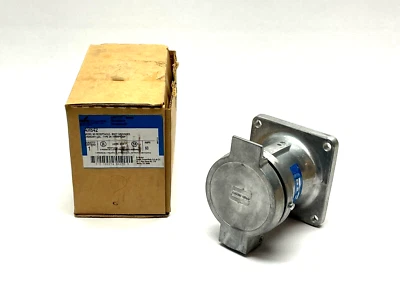 Cooper Crouse Hinds Arktite AR642 Receptacle 60A 4-Pole 3-Wire - Image 1 of 4