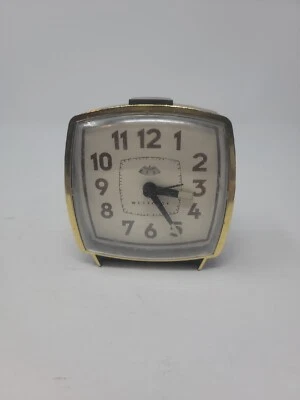 Reloj despertador vintage westclox llave cuerda retro madera acabado grano usado y funcionando  Foto 1 de 4