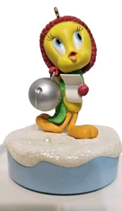 HALLMARK 2012 Looney Tunes TWEETY SEASON'S TWEETINGS MAGIC ORNAMENT NEW W/sound - Afbeelding 1 van 9