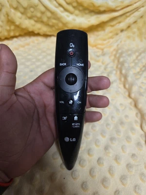 OEM LG Remote Control AN-MR3007  for LG 3D TV 42LM860V 47LM860V 55LM960V VG WORK - Image 1 of 4