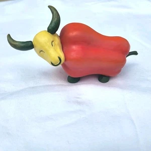 Figura Toro Pimienta Roja Cultivada en Casa por Enesco Sin Caja 2007 4008126 - Imagen 1 de 7