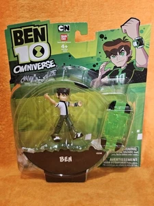 Modellino Ben 10 Omniverse BEN 2012 camicia bianca + skateboard verde - nuovo!!! - Foto 1 di 7