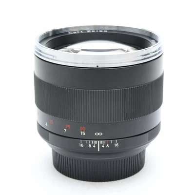 Carl Zeiss Planar T* 85mm F/1.4 ZE (for Canon EF mount) #478 - Image 1 of 4