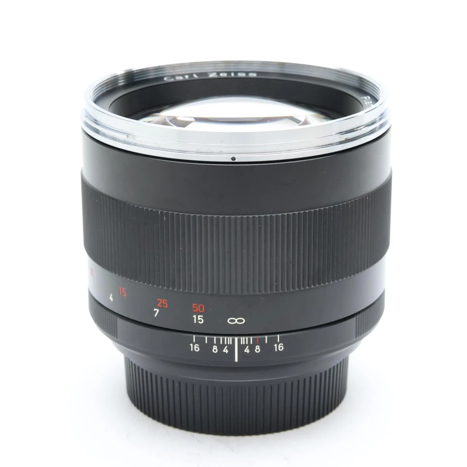 Carl Zeiss Planar T* 85mm F/1.4 ZE (for Canon EF mount) #478 - Image 1 of 4