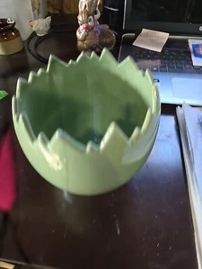 Pflanzgefäß in Eierform  - Bild 1 von 4