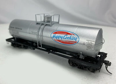 HO Kadee Cars Fuelane Corp FCX # 126 ACF 11K Gallon Tank Car KC240 - Image 1 of 4