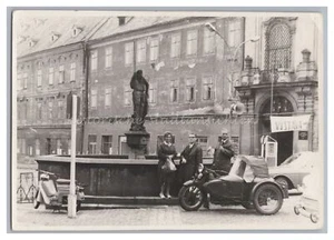 Eger Cheb Tschechien - Motorrad mit Beiwagen Výstava Roland Brunnen - Altes Foto - Picture 1 of 2