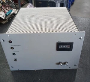Leybold Turbotronic Modell NT-150/360 Pumpensteuerung - sauber - Bild 1 von 3