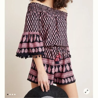 Mameluco Anthropologie Raga para mujer talla S pompones con hombros descubiertos rosa/púrpura Foto 1 de 4