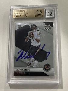 Justin Fields signed 2021 Panini Mosaic #30 RC BAS BGS 9/10 Autograph Card Grade - Bild 1 von 2