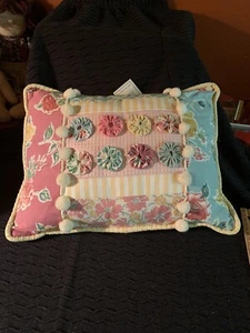 ~Gorgeous~ Handmade  Pillow With Yo Yo Flowers ~New~ - Picture 1 of 10