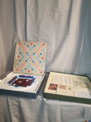 Vtg Scrabble Deluxe Edition Turntable 100% Complete Tiles Selchow & Righter 1977 - Image 1 of 4